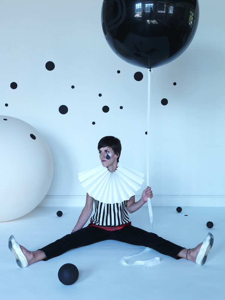In/Out - Friday Musings: Bespoke Balloonery