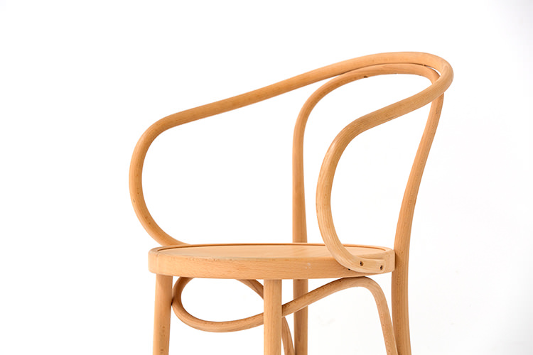 In/Out - Chat in a Chair: Juliette Arent