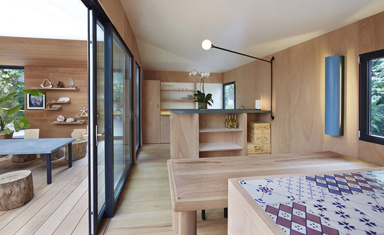 In/Out - Charlotte Perriand La Maison Au Bord De L'eau