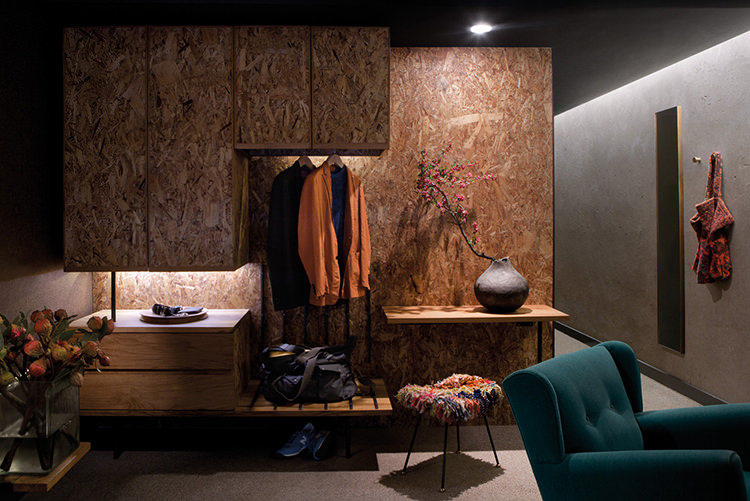 In/Out - Hotel Hotel
