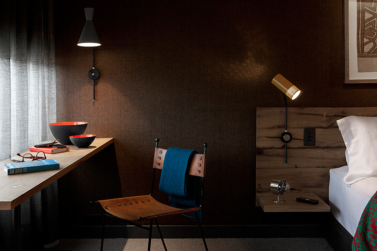 In/Out - Hotel Hotel