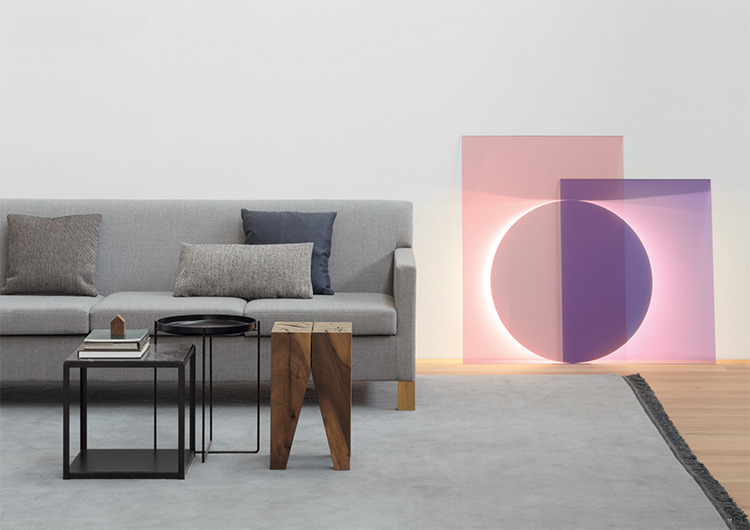 In/Out - E15: New Lights