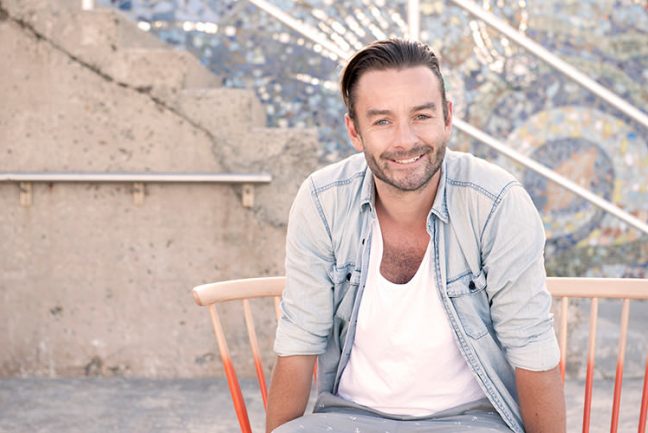 In/Out - Chat in a Chair: Mr Jason Grant