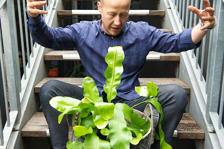 In/Out - Chat in a Chair: Richard Unsworth
