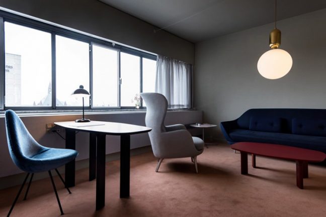 In/Out: HAYON Studio - Room 506 At Raddison Blu Royal Hotel