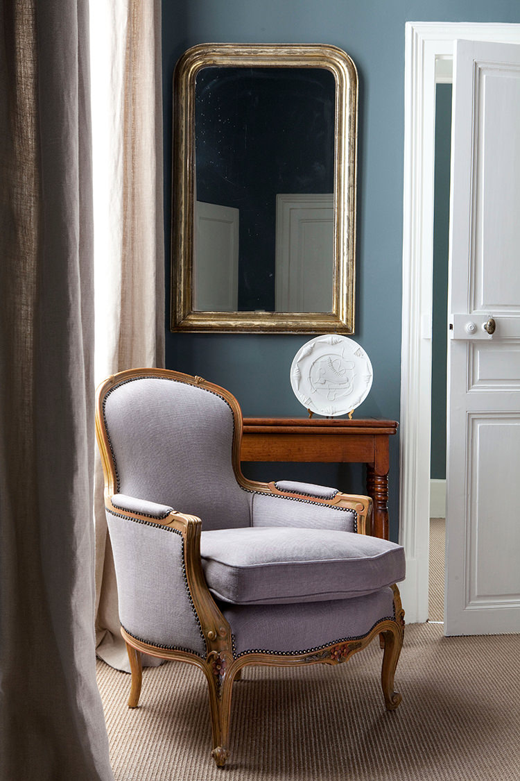 In/Out - OUT/ABOUT: Château de la Resle 