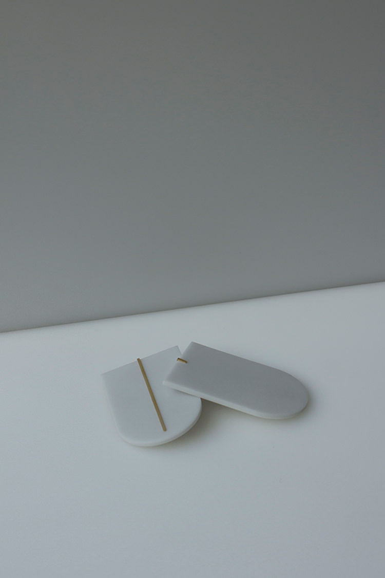 In/Out - Marina Stanimirovic - Pearls Are Always Grey