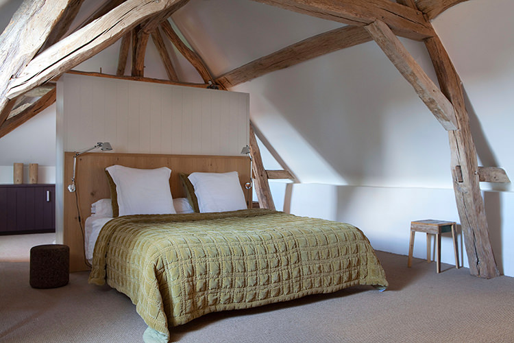 In/Out - OUT/ABOUT: Château de la Resle 