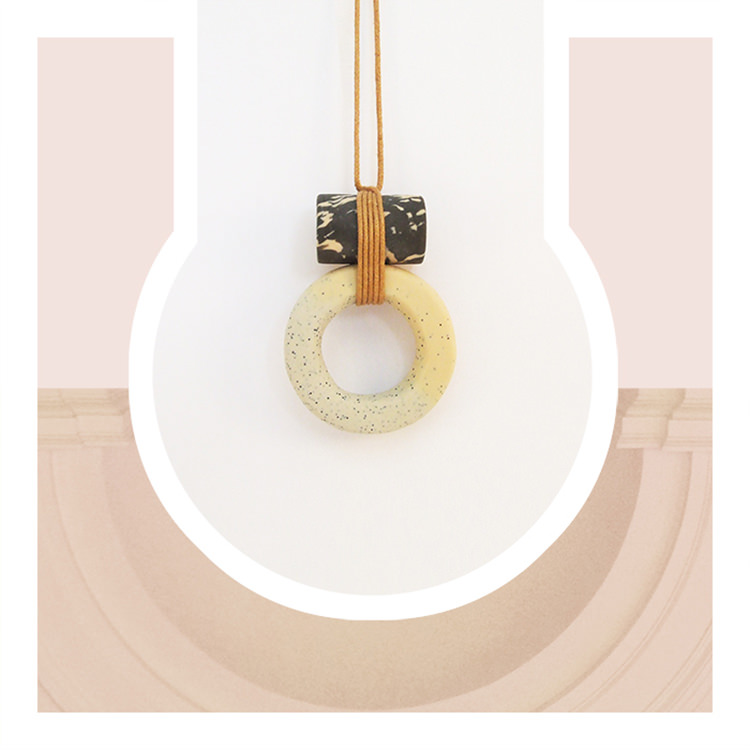 In/Out: Kate Trouw - Spline