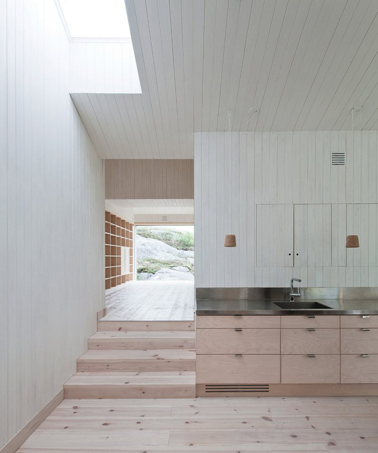 In/Out - OUT/ABOUT: Vega Cottage - Kolman Boye Architects