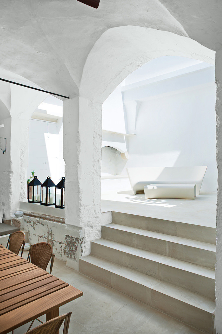 In/Out - OUT/ABOUT: Palomba Italian Retreat