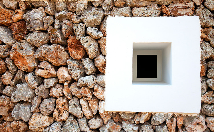 In/Out - OUT/ABOUT: LA PISCINA DE LA SUITE 'POOL COTTAGE' MENORCA