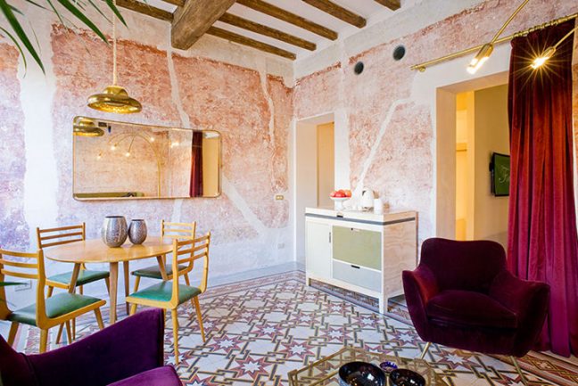 In/Out: G-Rough Hotel