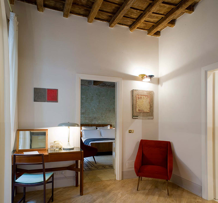 In/Out: G-Rough Hotel