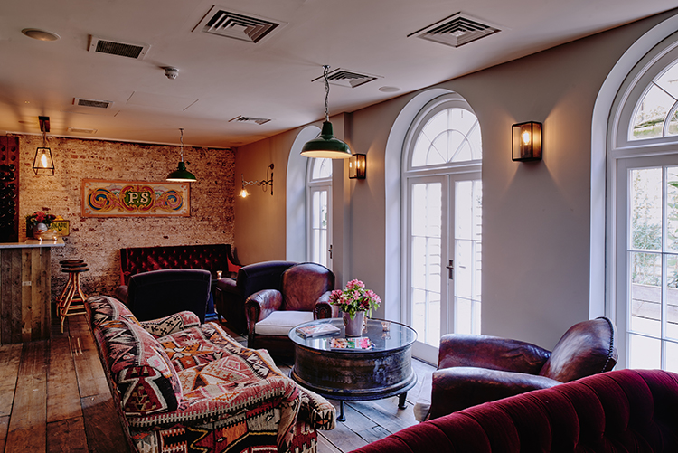 In/Out: Artist Residence Hotel