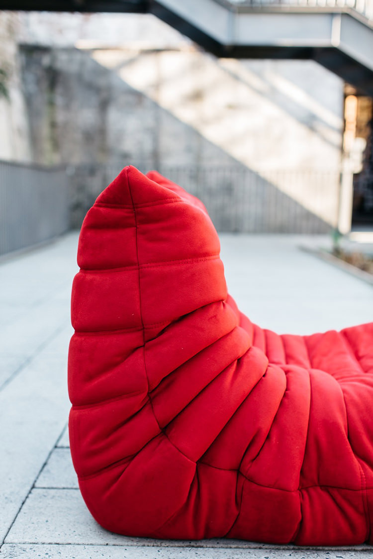 In/Out - CHAT IN A CHAIR: NICKY LOBO