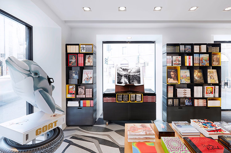 In/Out: TASCHEN STORE MILAN