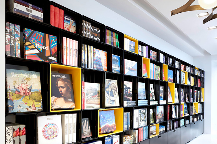 In/Out: TASCHEN STORE MILAN
