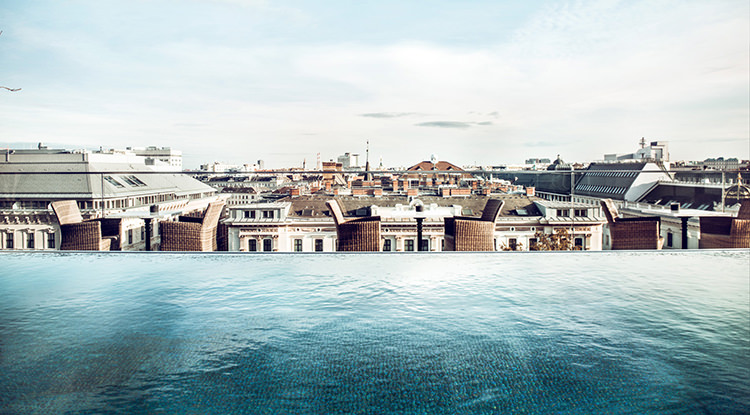 In/Out: Grand Ferdinand