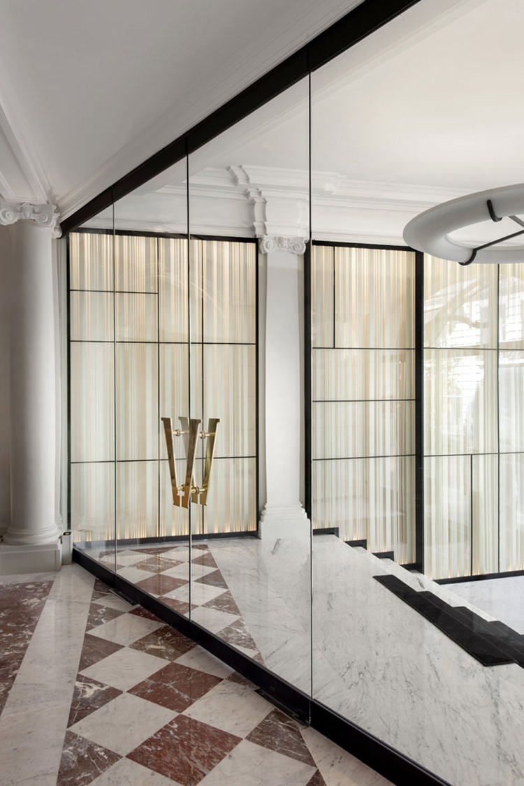 In/Out - Hotel Vernet by Francois Champsaur