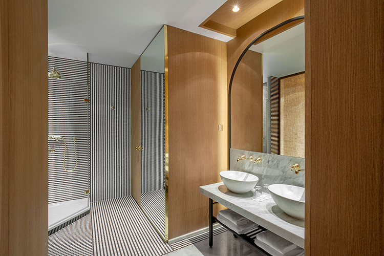 In/Out - Hotel Vernet by Francois Champsaur