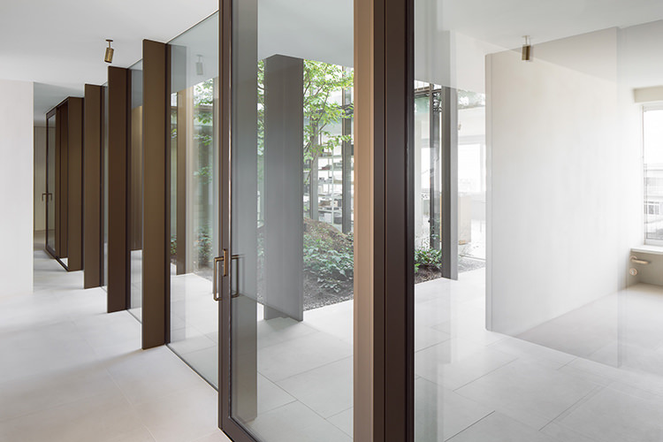 In/Out: Hans Verstuyft Residence and Office