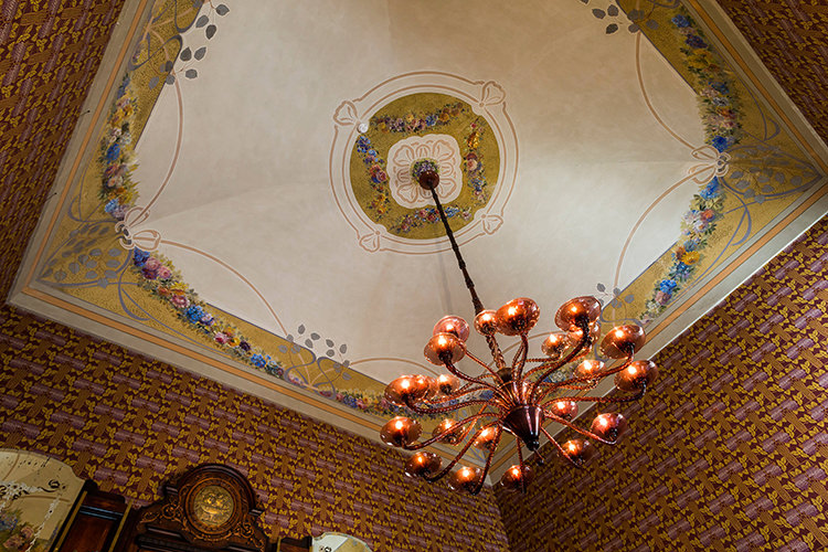 In/Out: Palazzo Margherita
