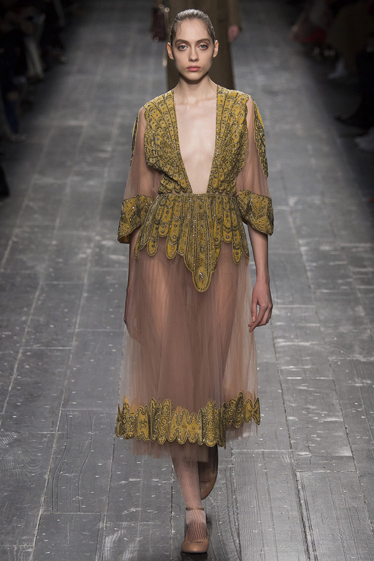 In/Out: Valentino Fall 2016