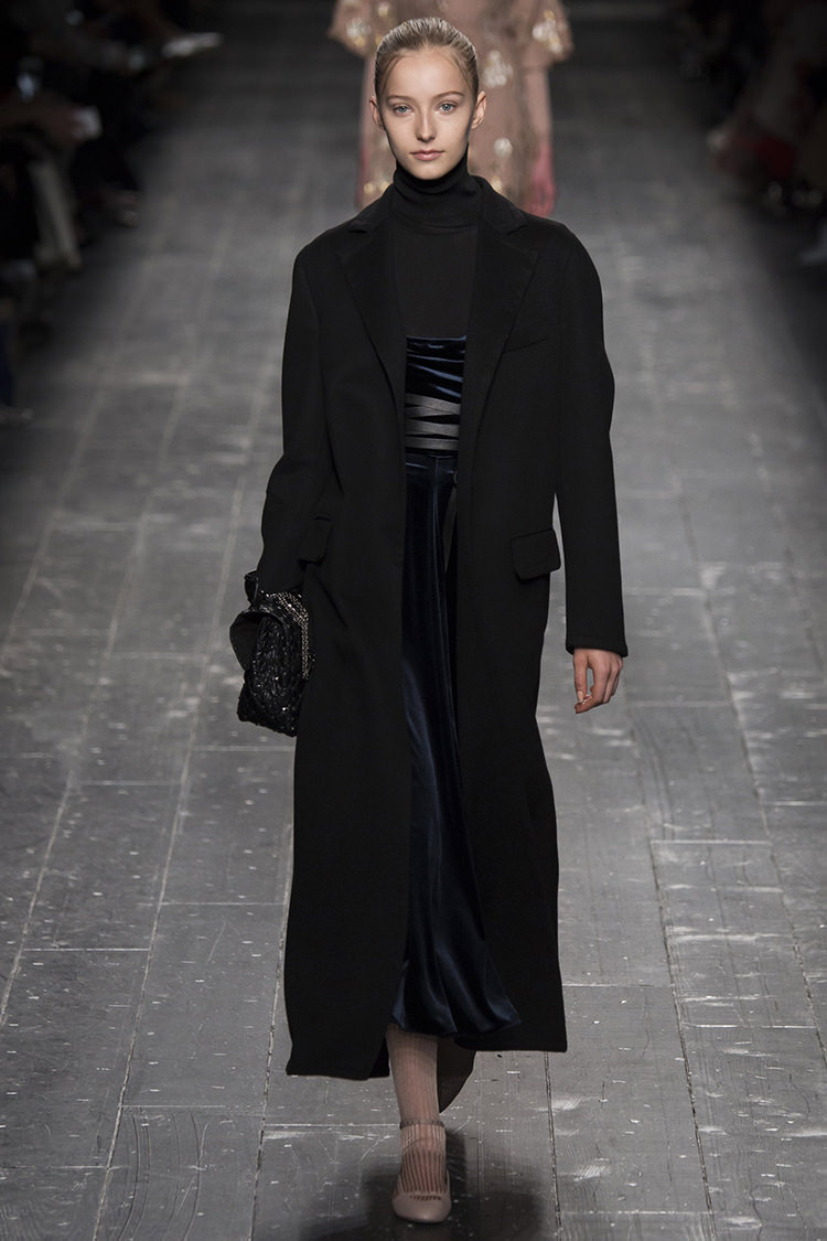 In/Out: Valentino Fall 2016