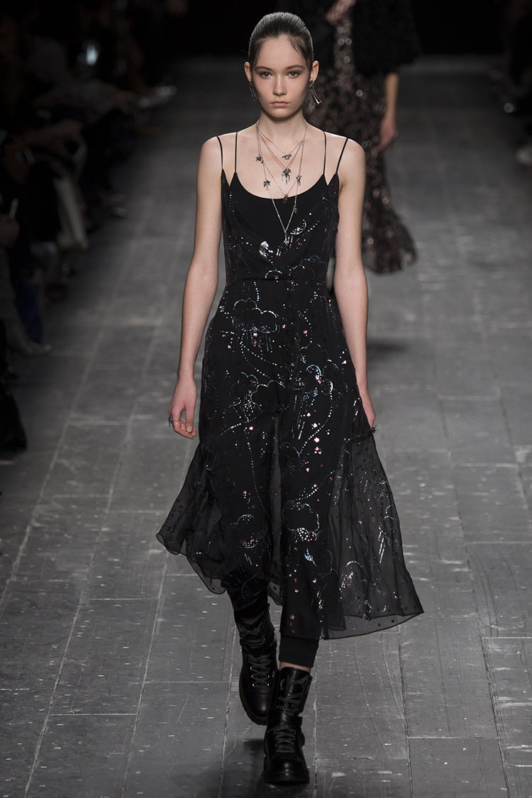 In/Out: Valentino Fall 2016