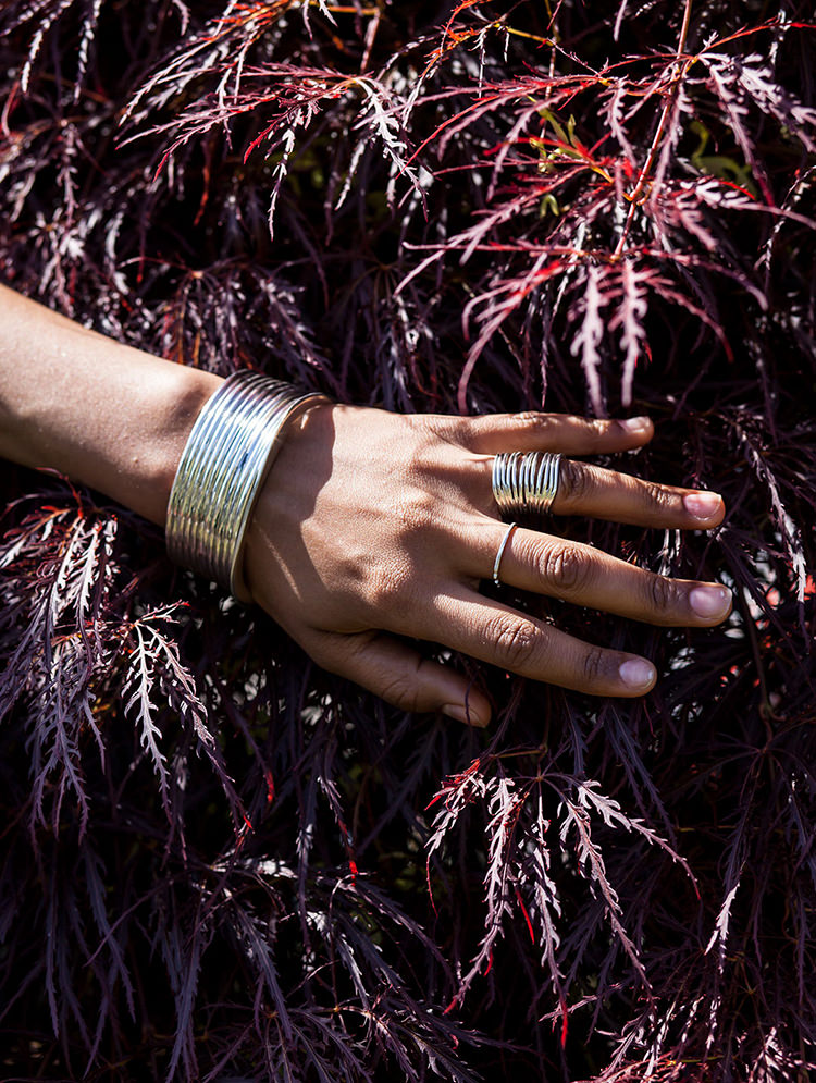 In/Out: Faris