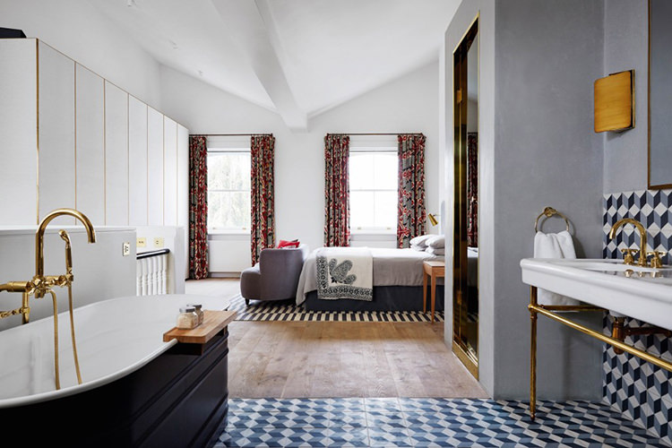 In/Out: Notting Hill Townhouse by Suzy Hoodless