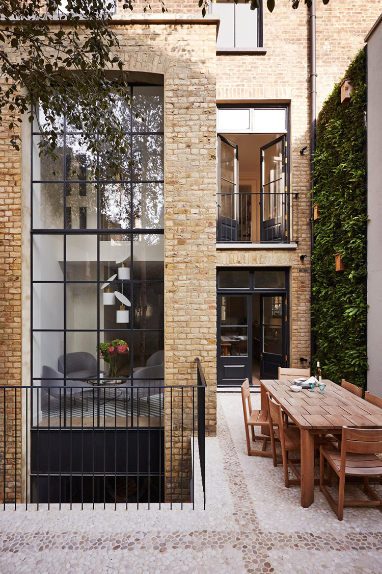 In/Out: Notting Hill Townhouse by Suzy Hoodless