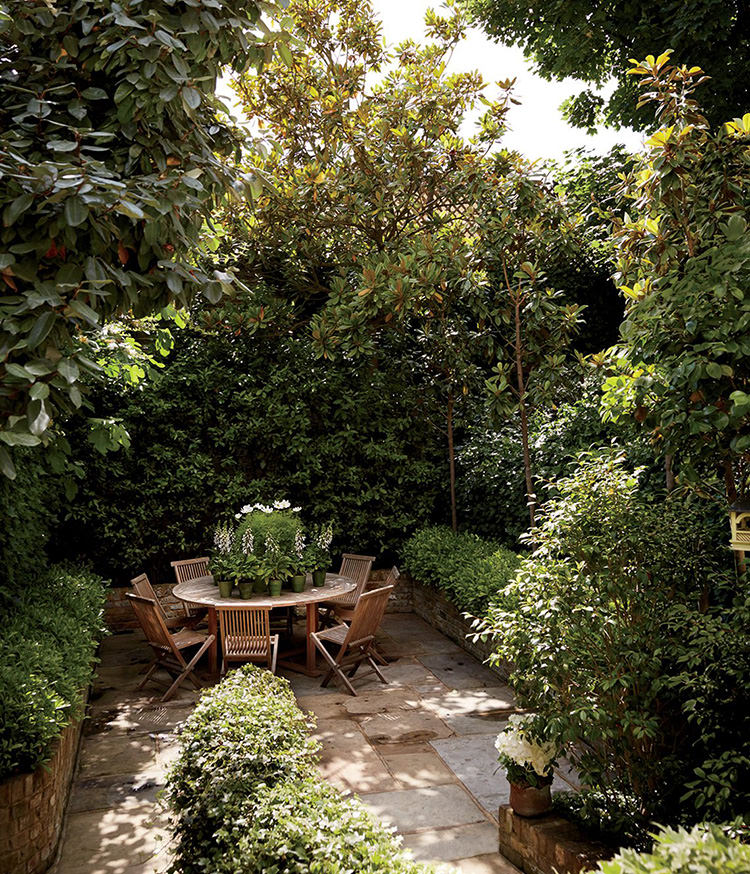 In/Out: Caroline Sieber’s Colourful London Home