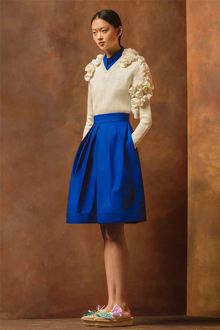 In/Out: Delposo Resort 17