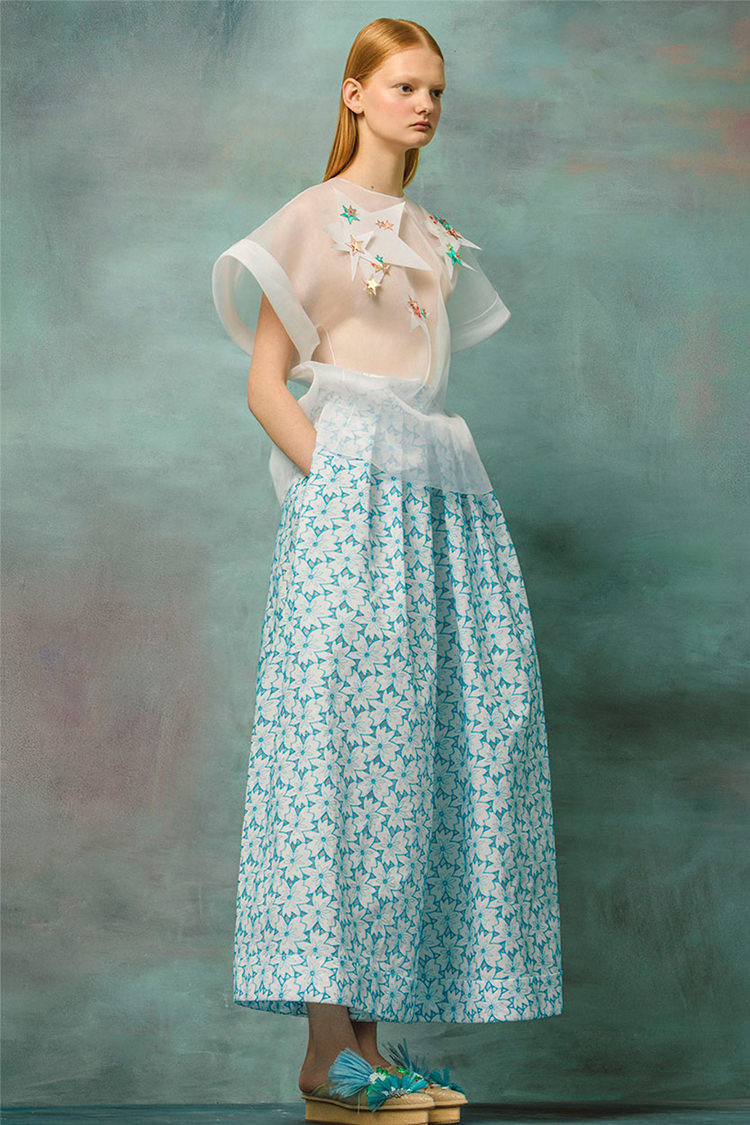 In/Out: Delposo Resort 17