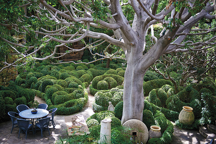 In/Out: ‘Past, Present’ by Richard Shapiro