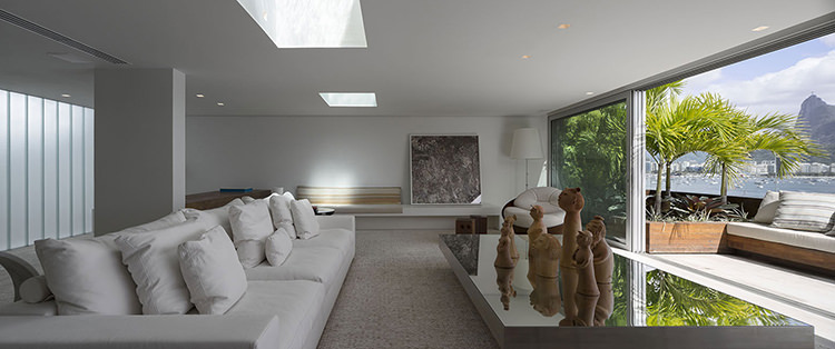 In/Out: Rio dreaming with Studio Arthur Casus