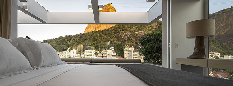 In/Out: Rio dreaming with Studio Arthur Casus