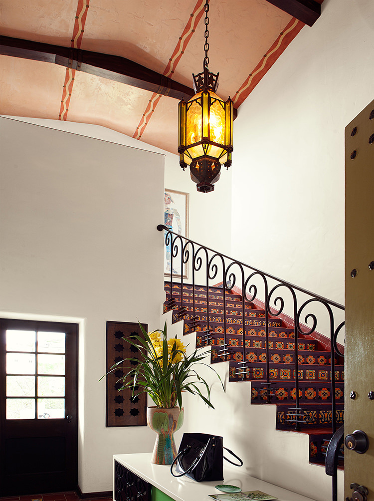 In/Out: Hill House ll by Team Archers