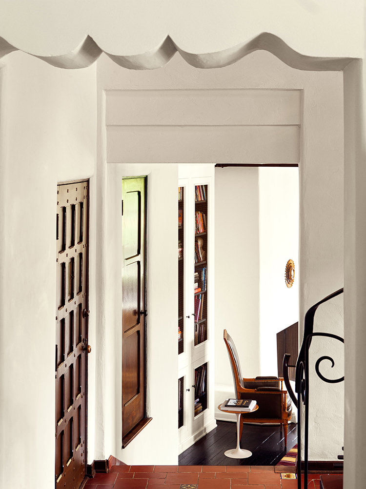 In/Out: Hill House ll by Team Archers