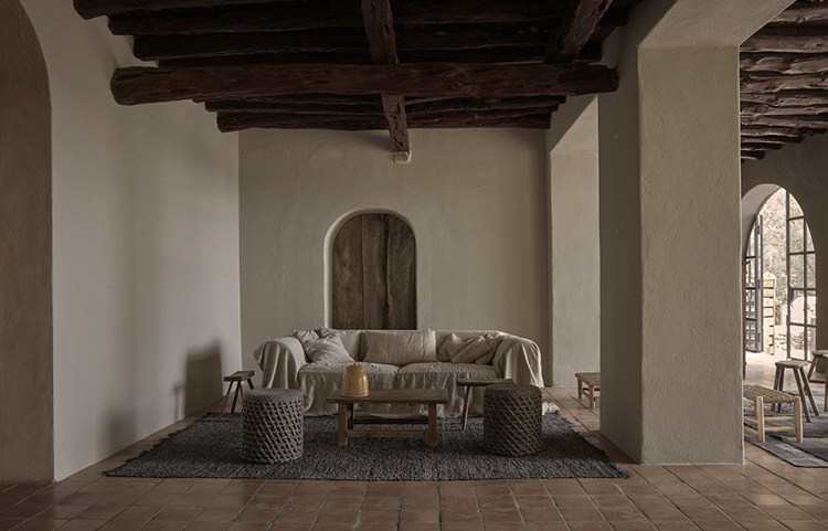 In/Out: La Granja Ibiza