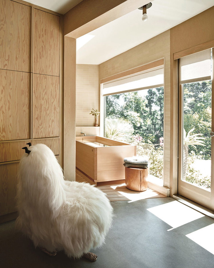 In/Out:The R.M. Schindler house of L.A. designer Pamela Shamshiri