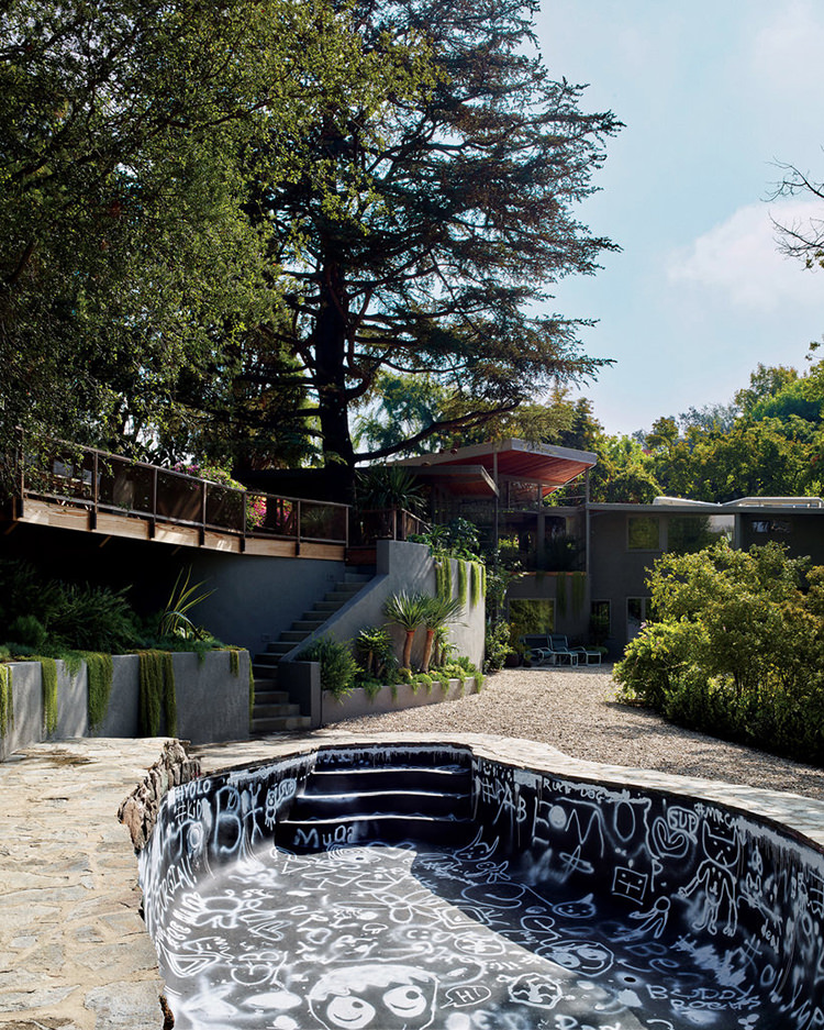 In/Out:The R.M. Schindler house of L.A. designer Pamela Shamshiri