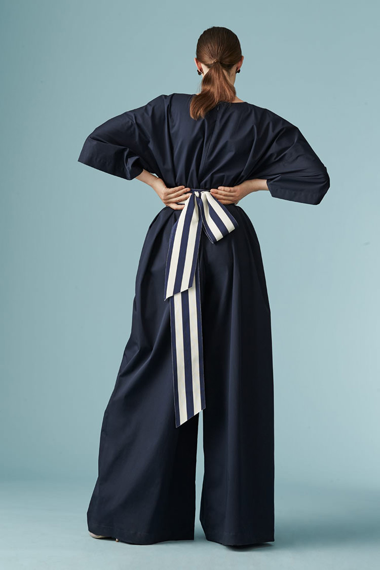 In/Out: Carolina Herrera Resort 2017 
