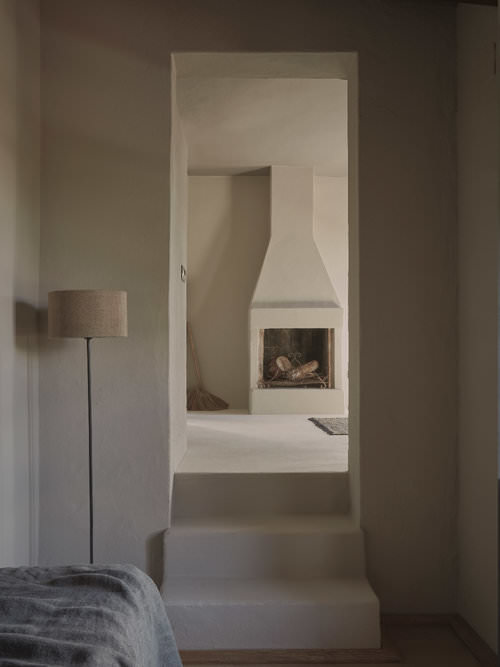 In/Out: La Granja Ibiza