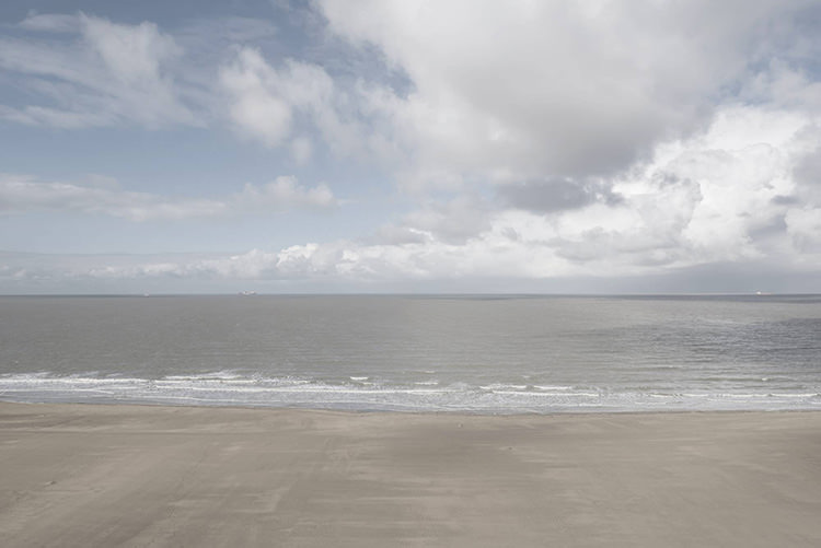 In/Out: Vincent Van Duysen apartment in Knokke, Belguim