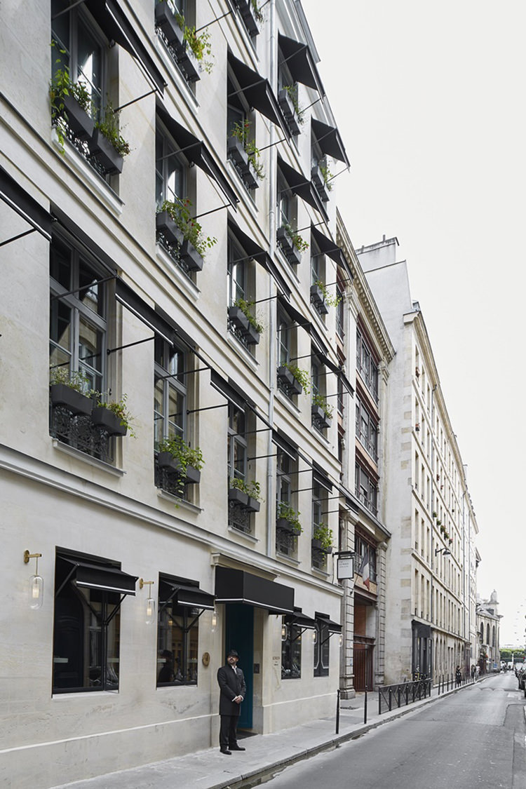 In/Out: Le Roch Hotel Paris
