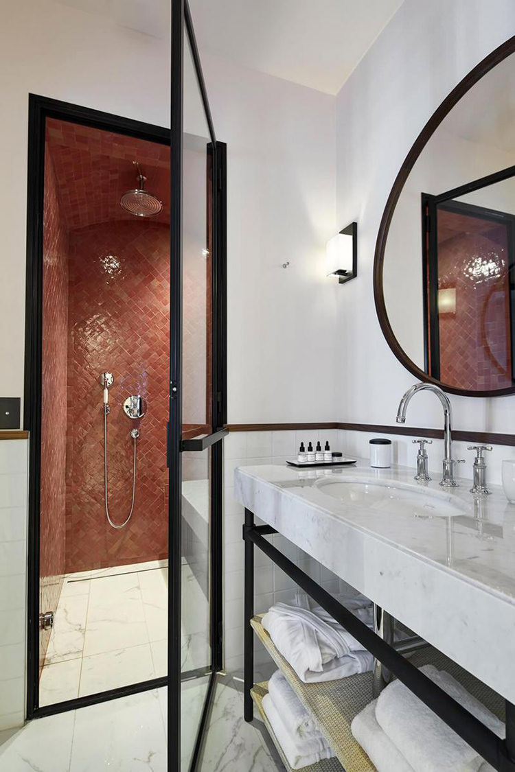 In/Out: Le Roch Hotel Paris