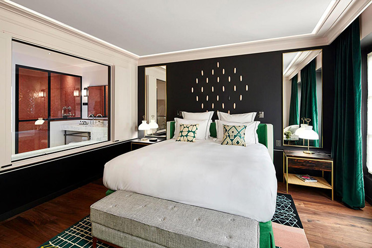 In/Out: Le Roch Hotel Paris